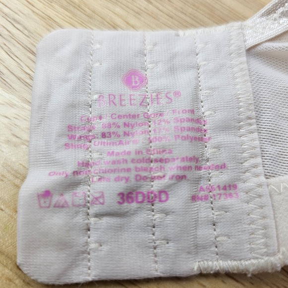 Breezies Underwire Diamond Shimmer Unlined Support Bra Champagne 36DDD A561419 - Picture 2 of 7